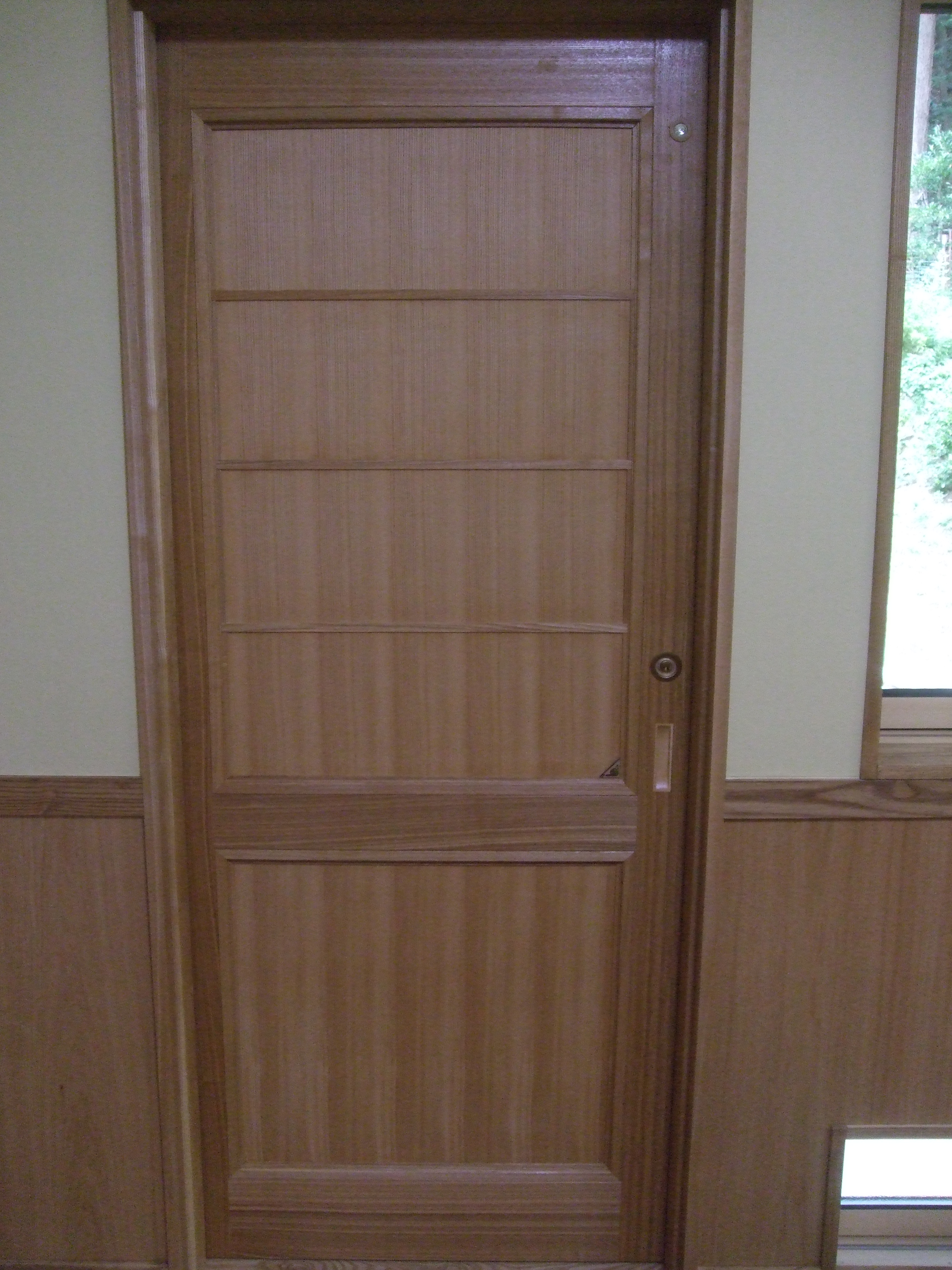 「救命扉」なら部屋に閉じ込められても脱出救出は簡単！